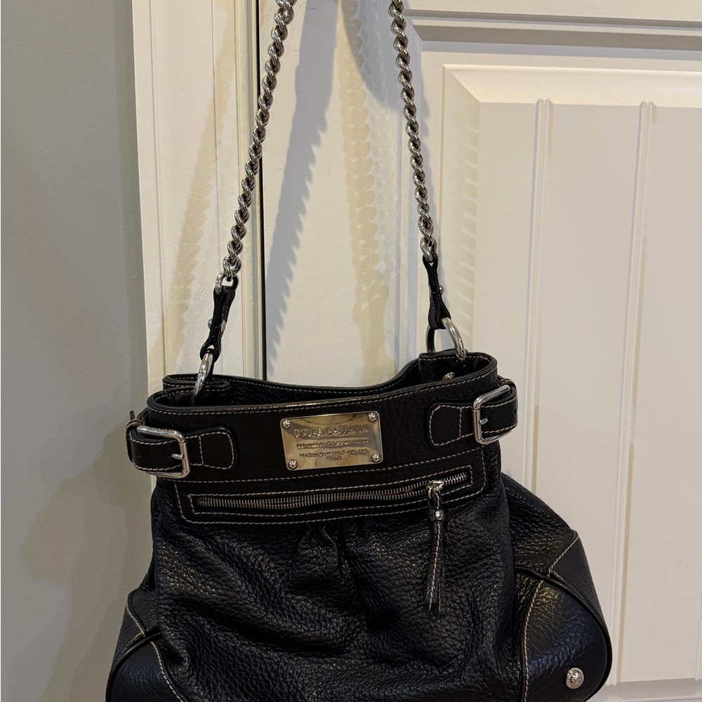 Dolce & Gabbana Black Textured Shoulder Bag - Picture 8 of 9